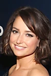 Milana Vayntrub