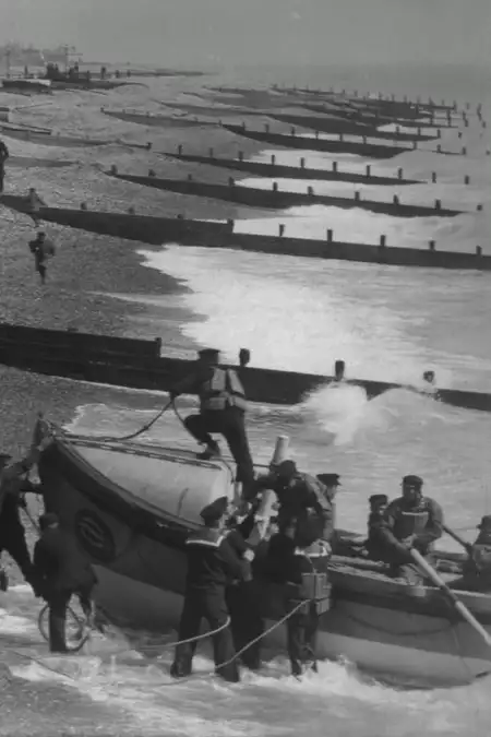 Launch of the Worthing Lifeboat Coming Ashore