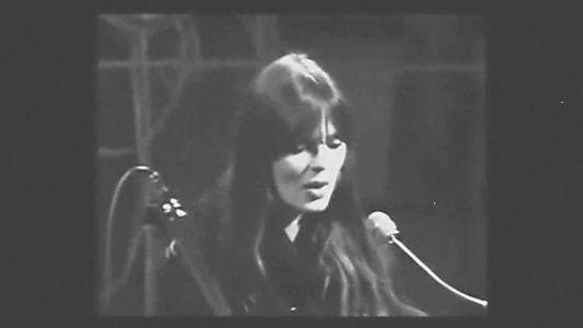 Nico performing Secret Side & Valley of the Kings