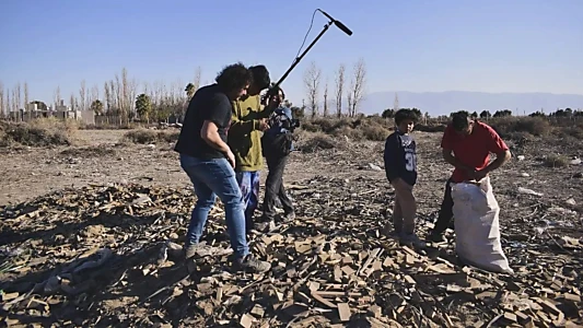 Watch Más allá del cerro Trailer