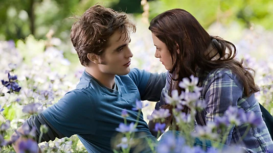 Watch The Twilight Saga: Eclipse Trailer