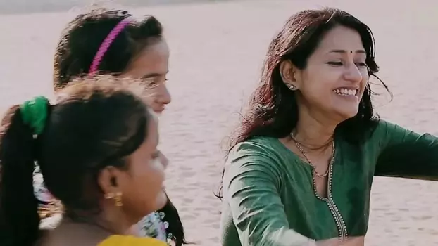 Watch Kadal Kuthiraigal Trailer