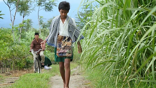 Watch Sepatu Dahlan Trailer