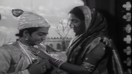 Watch Maratha Tituka Melavava Trailer