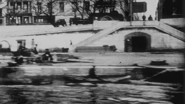 Panorama des quais de la Saône à Lyon pris d'un bateau