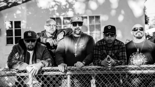Watch Cypress Hill: Insane in the Brain Trailer