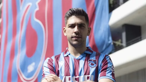 Watch Bordo Mavi: The Inside Tale of Trabzonspor Trailer