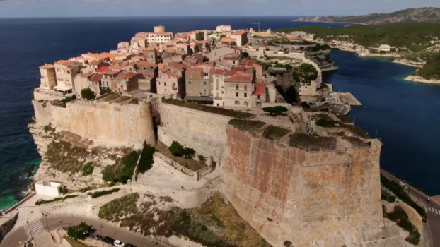 Bonifacio, la forteresse des extrêmes