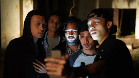 Watch Wayang Puaka Trailer