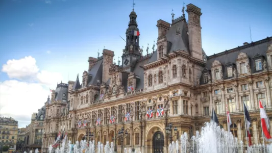 L'Hôtel de ville : Mégastructure parisienne