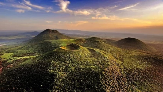 Auvergne, la France volcanique