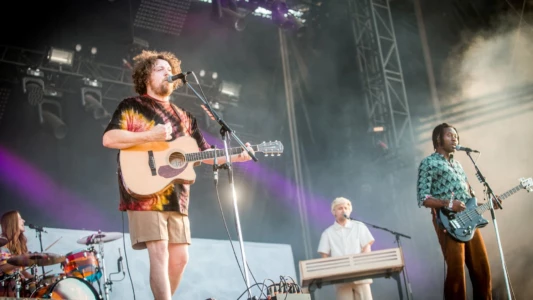 Metronomy en concert aux Vieilles Charrues